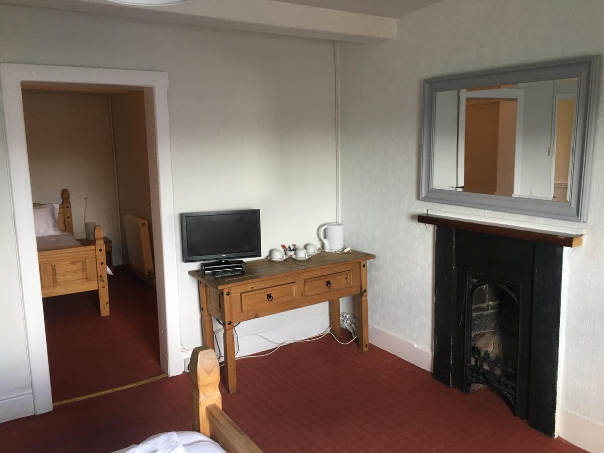Llanymynech The Cross Keys Hotel المظهر الخارجي الصورة