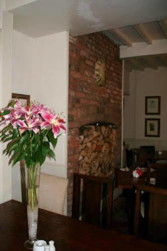 Llanymynech The Cross Keys Hotel المظهر الخارجي الصورة